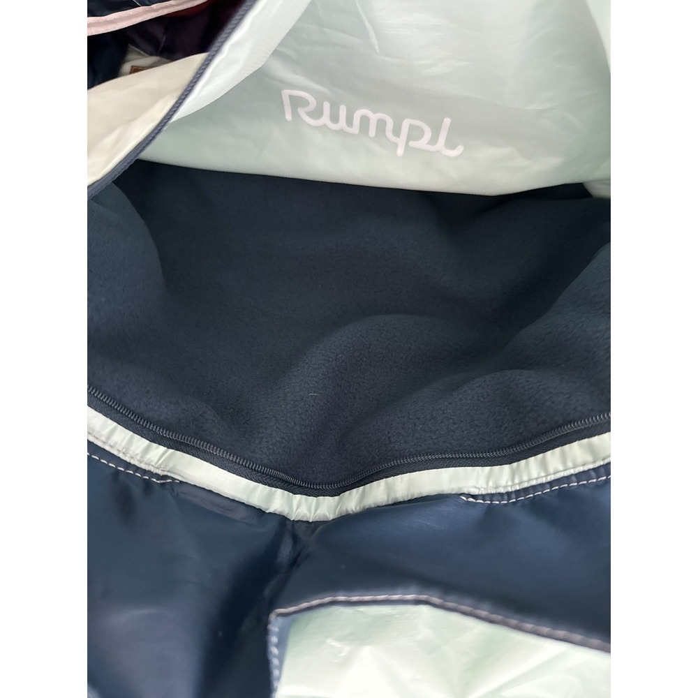 RUMPL Crisp Fade Nanoloft Puffy Poncho Relaxed fit, works for most adults - Picture 4 of 8